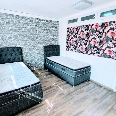 Ads44,accommodation * Rüsselsheim