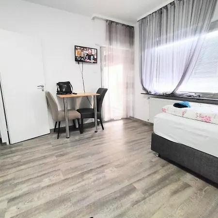 Ads44,accommodation *